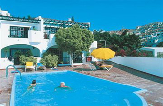 Neptuno Aparthotel 0